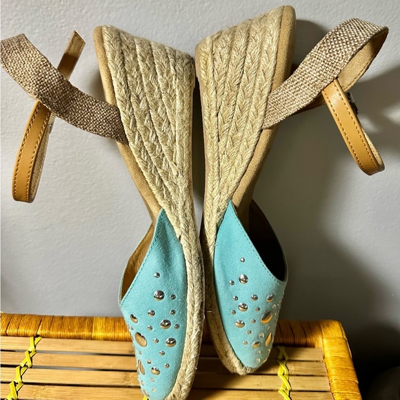 White Mountain Turquoise Color Sandals Size 9 - Picture 4 of 4